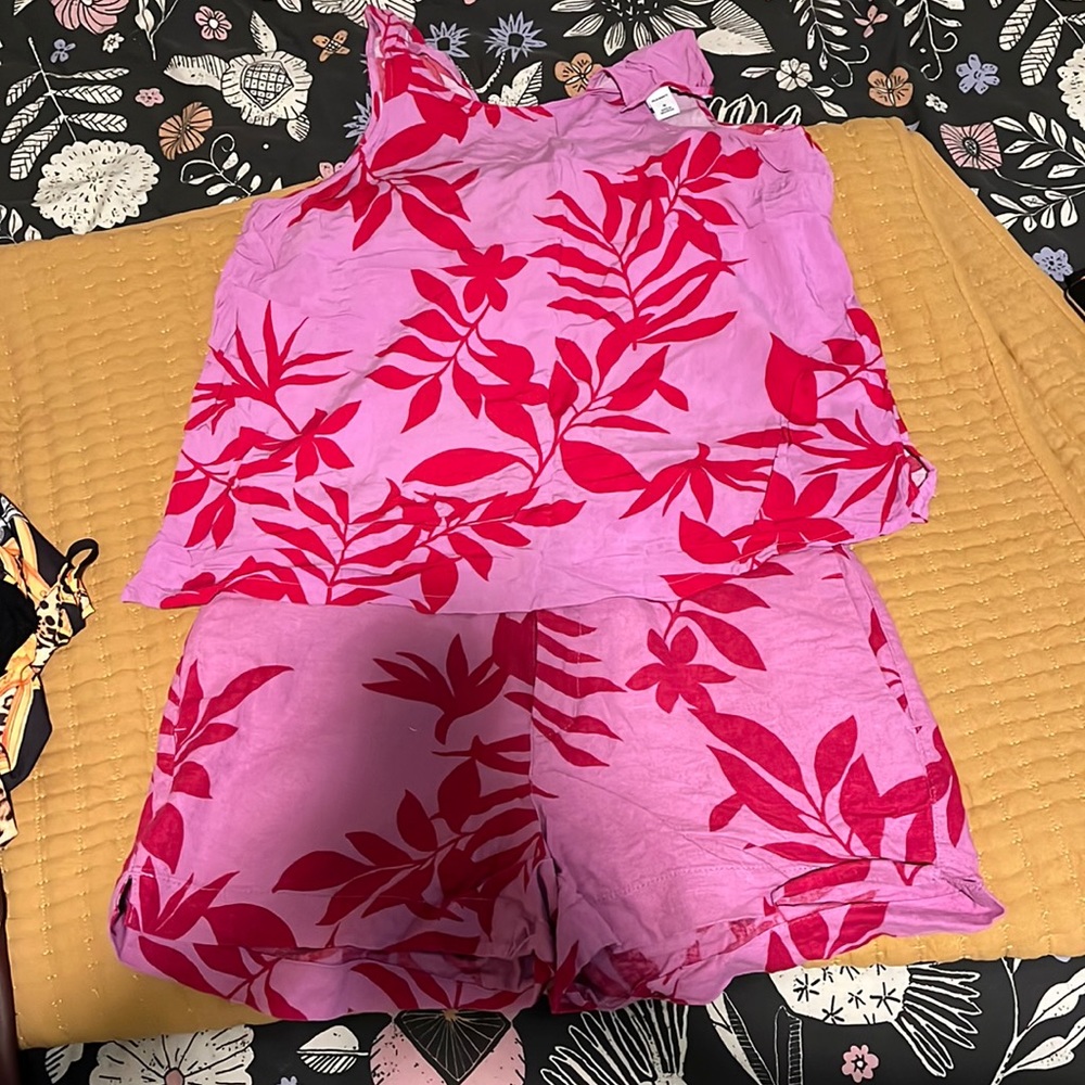 Old navy shirt and short set